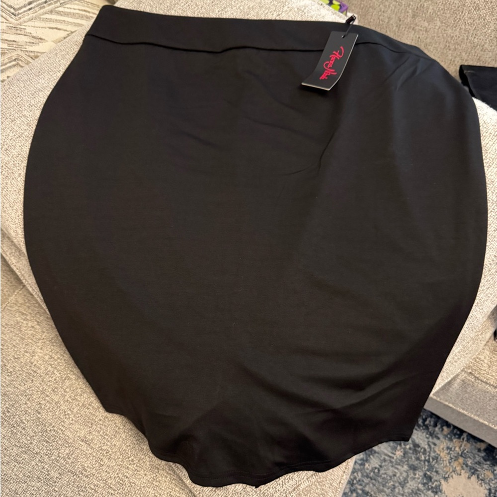Chic Black Pencil Skirt for Women